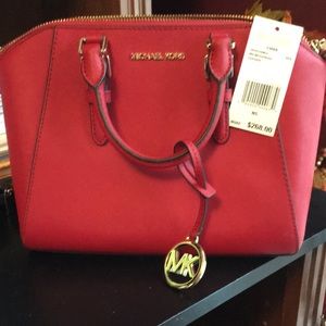 Michael Kors CIARA medium leather messenger